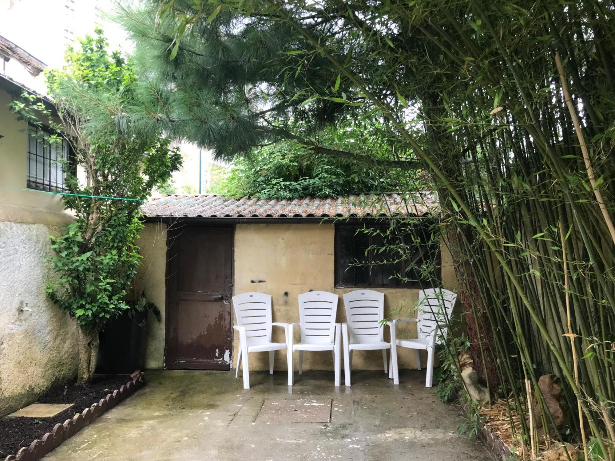 Maison Au Pied Du Chateau